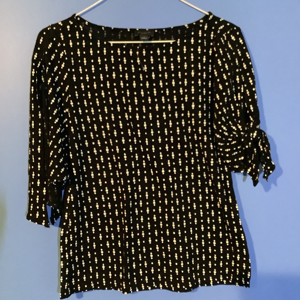 Ann Taylor Women’s Black & White Top size S